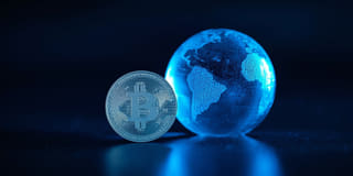 La cryptomonnaie s'intègre progressivement au sein du système financier traditionnel à l'échelle mondiale
