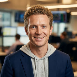 Ryan Brooks, analyste senior en trading au sein de OptiGain AI